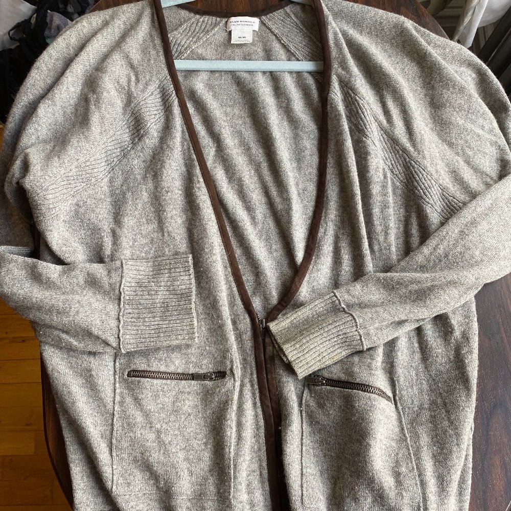 Club Monaco 100% Italian Cashmere Zip Cardigan